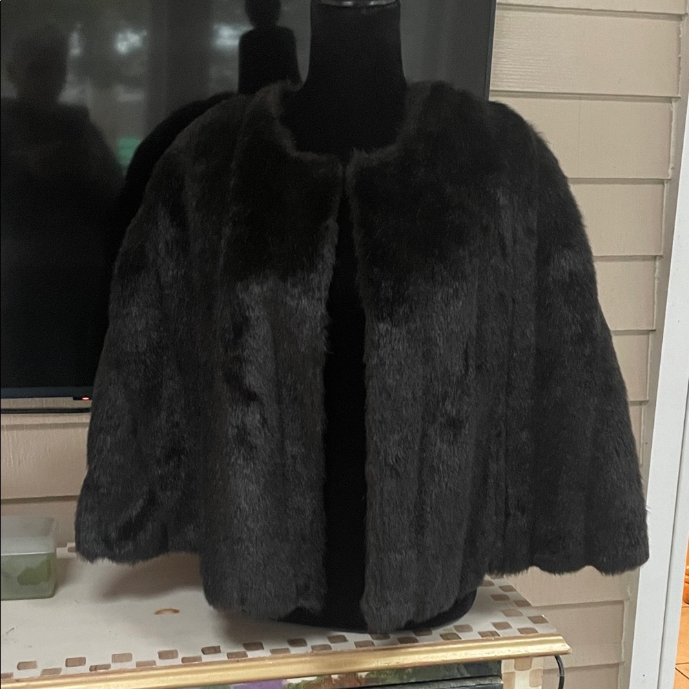 Brandon Thomas Faux Fur Cape